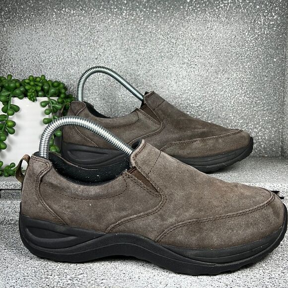 L.L Bean Kids Brown Suede Mocs Shoes Slip On Size 6 Unisex - Picture 3 of 8